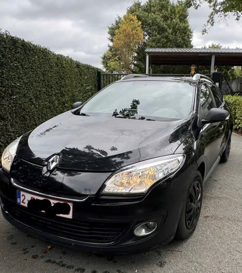 Mégane trois Grand tour, Autos, Achat, Euro 6, Noir, 5 portes