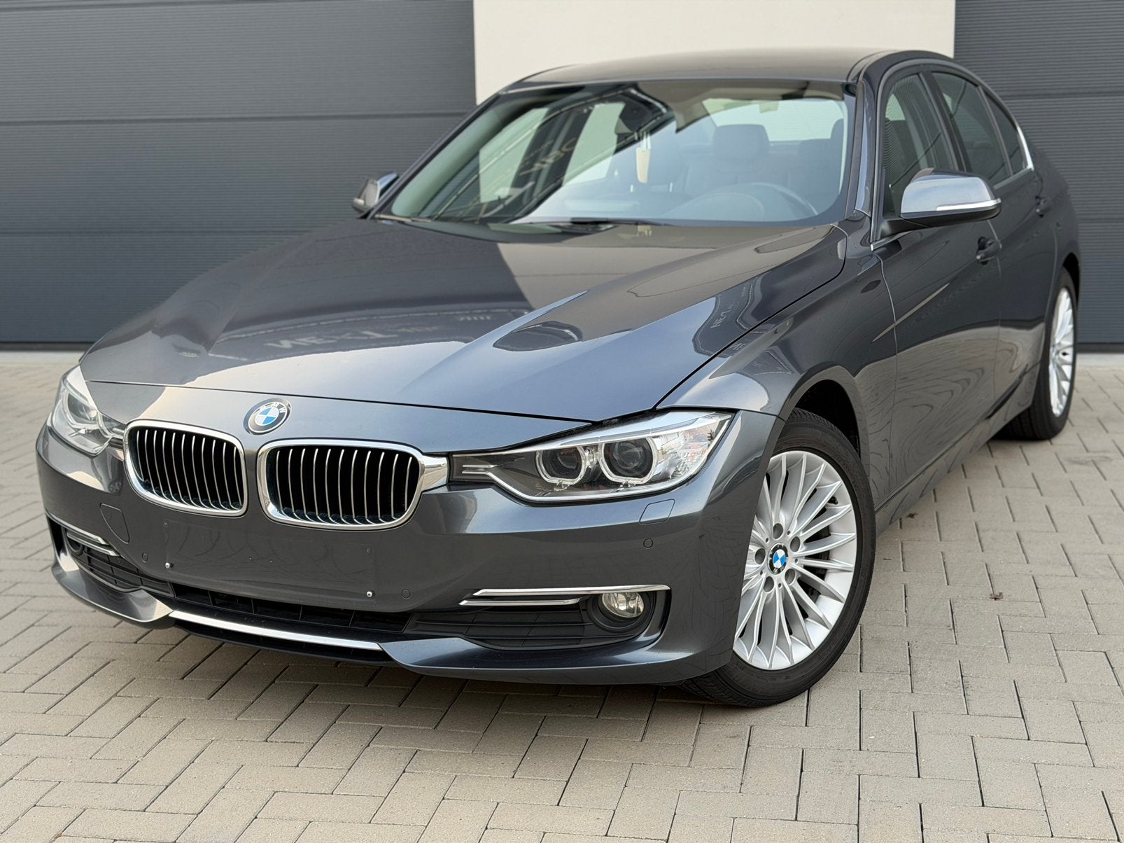 Bmw f30 318d Luxury Line / Xenon / Pdc / 2013, Auto's, 100 kW, Achterwielaandrijving, 1995 cc, Zwart