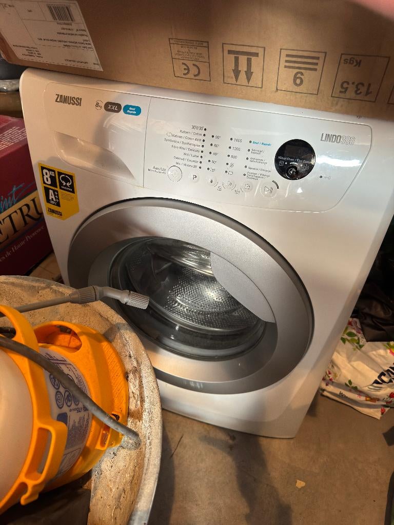 Machine à laver Zanussi 8kg A+, Electroménager, Lave-linge, Enlèvement, Utilisé