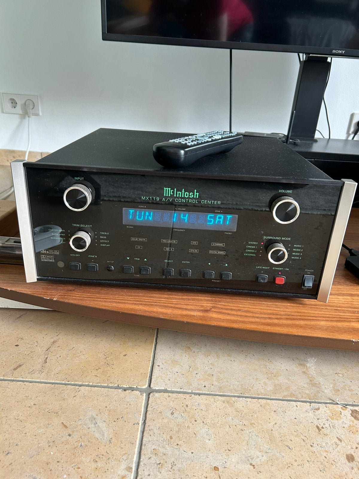 Centre de contrôle A/V Mcintosh MX119., Autres marques, Moins de 60 watts, Comme neuf, Enlèvement