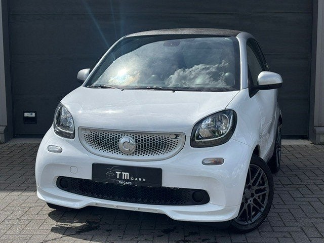 Smart Fortwo brabus kit automaat, Auto's, Smart, Stof, https://public.car-pass.be/vhr/dc37ebdd-4f4f-4d04-9d99-4b46ba5d7511, Wit