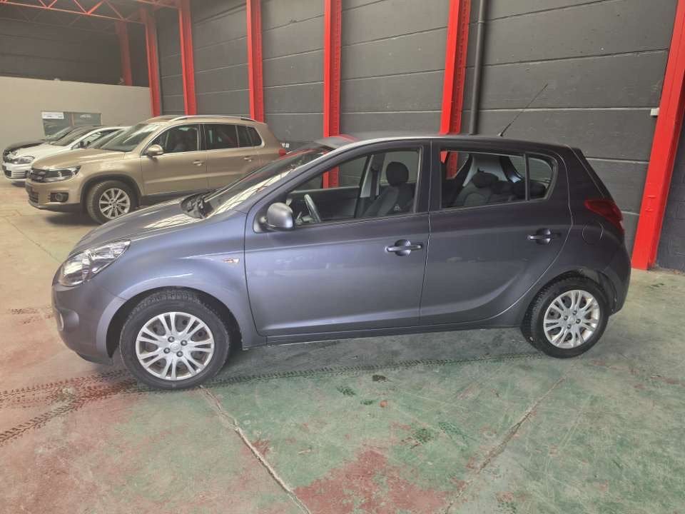 Hyundai i20 prete a immatriculer garantie, Autos, Hyundai, Achat, Ordinateur de bord, Entreprise, Boîte manuelle
