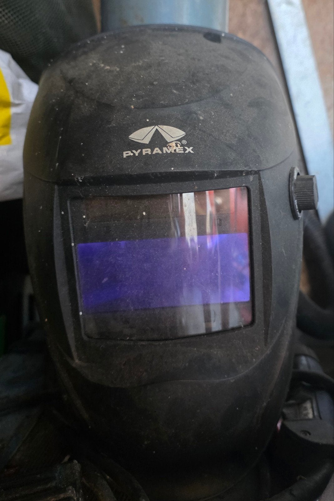 poste a souder avec casque, Enlèvement