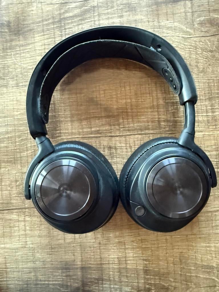 Steelseries arctis Nova Pro, Ophalen, Gaming headset