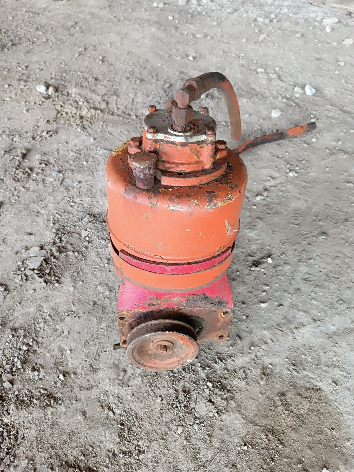 Hydraulische pomp met reservoir op V snaar, Enlèvement