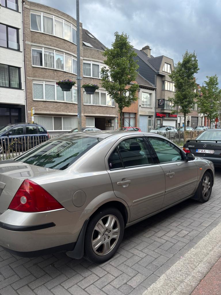 Ford mondeo Automaat Benzine Euro 4 eerste eigenaar!, Auto's, Automaat, 4 deurs, Mondeo, Bedrijf