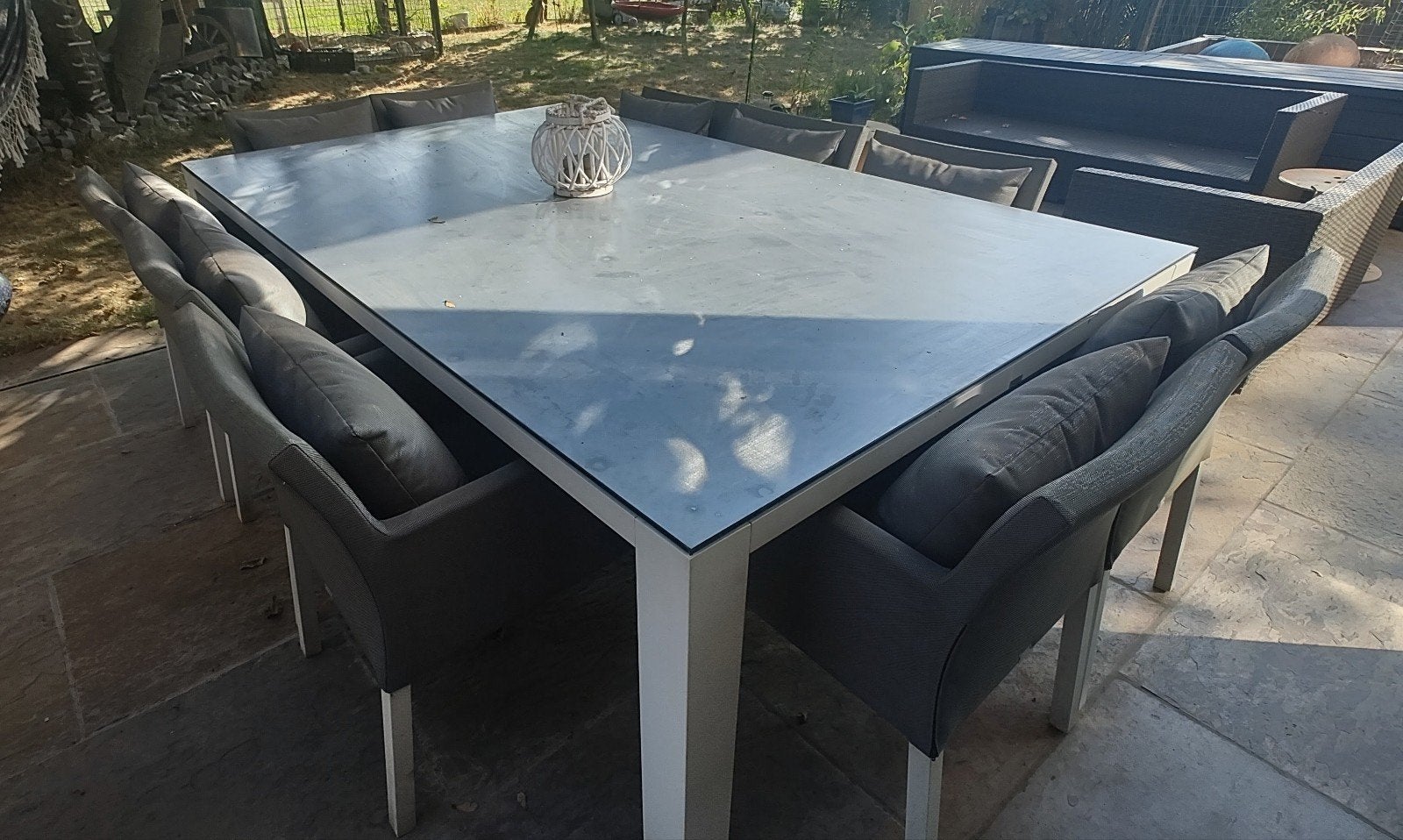 Grote tuintafel Bristol + 10 comfortabele stoelen te koop, Ophalen, Overige materialen, Gebruikt, Meer dan 8 zitplaatsen