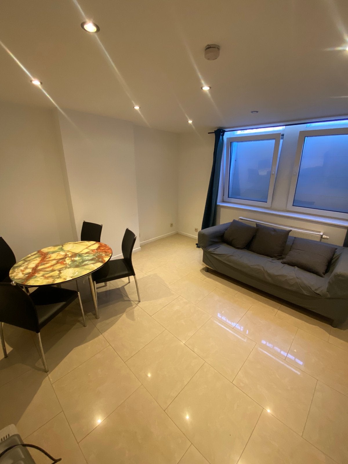 studio meuble sous sol libre immediatement