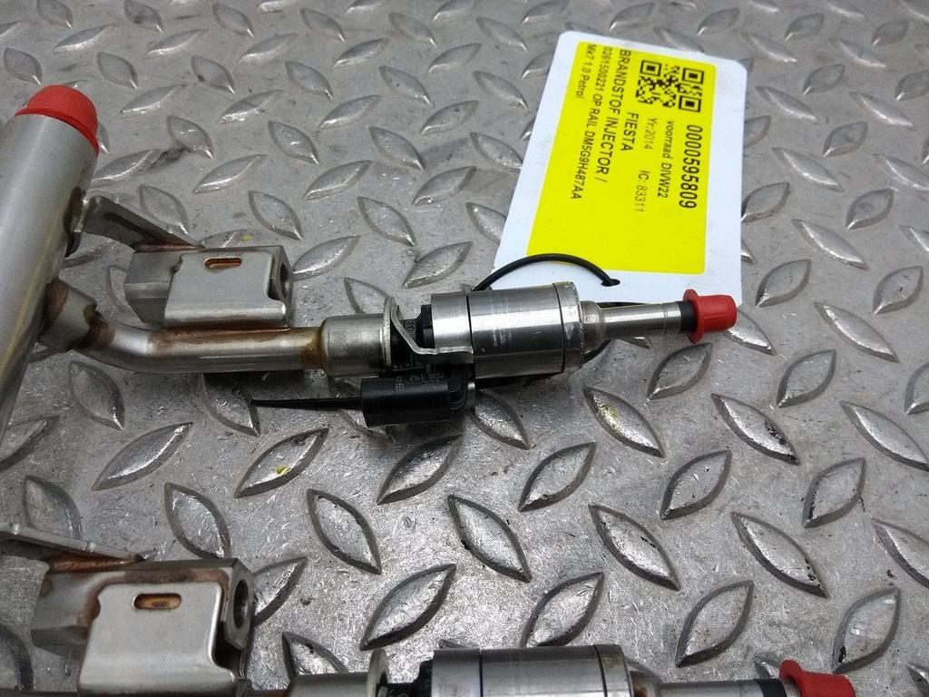 FORD FIESTA BRANDSTOF INJECTOR / VERSTUIVER 2014, Ophalen of Verzenden, Gebruikt, Stiba lid