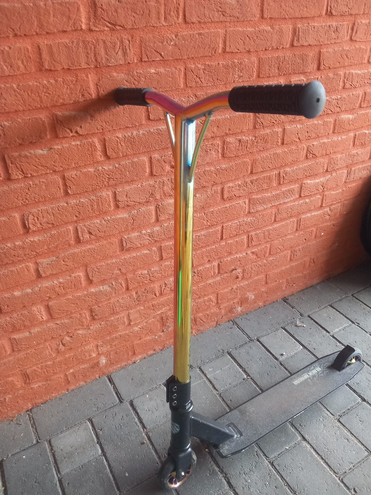 Stunt step Black Dragon, Fietsen en Brommers, Ophalen, Zo goed als nieuw