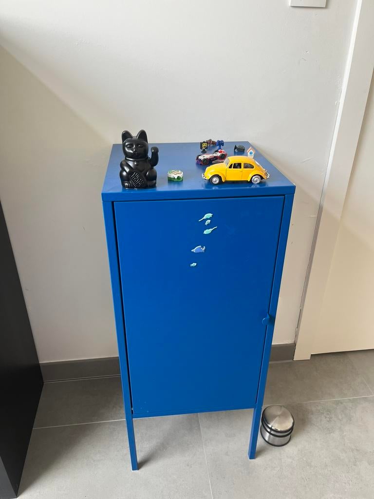 3 ijzeren kastjes, Ophalen, Zo goed als nieuw