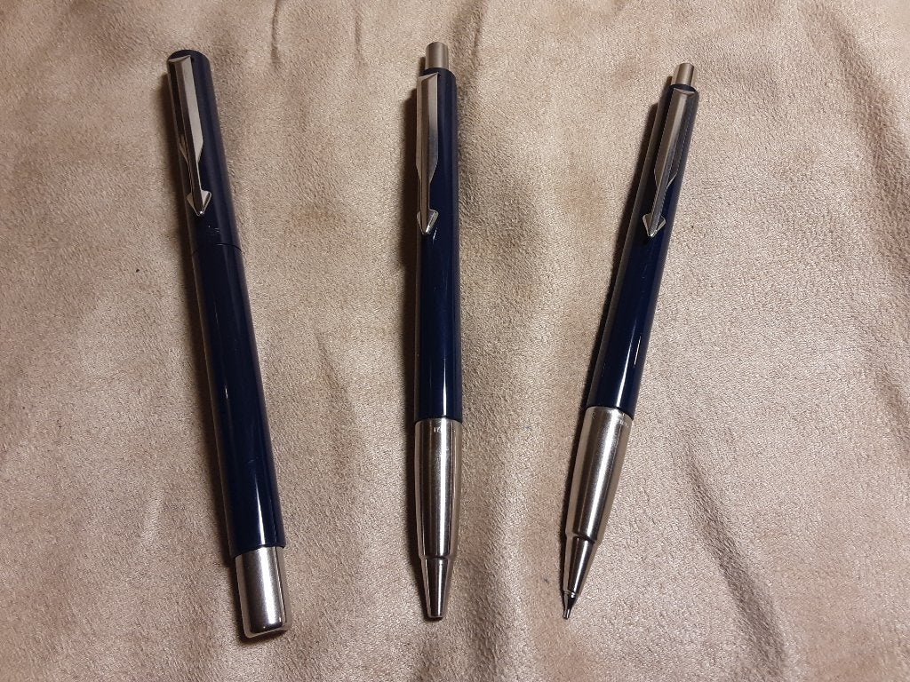 Parker Vector dark blue set RB/BP/MP, Neuf, Ensemble de stylos, Enlèvement, Avec boîte