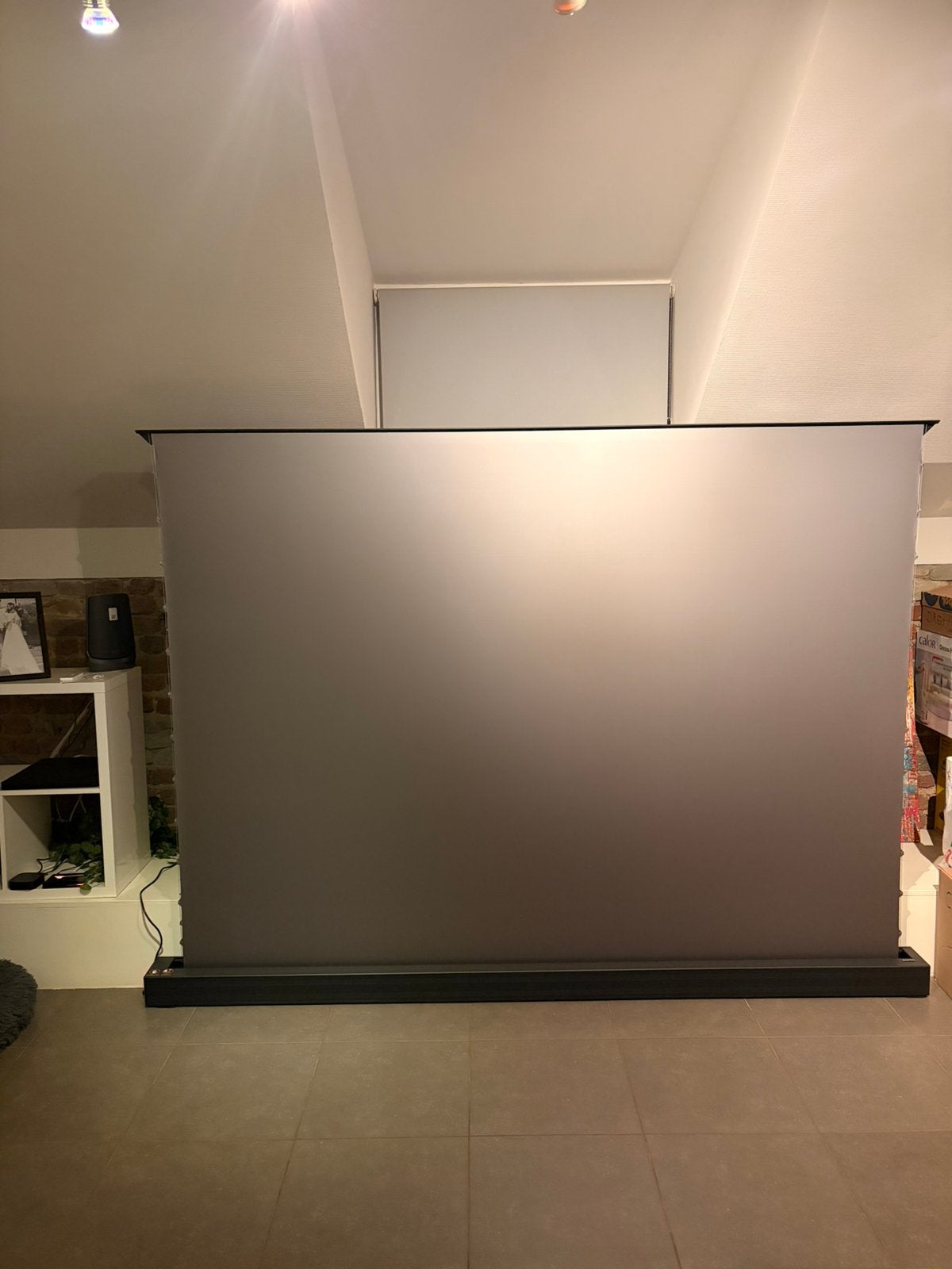 Toile motorisé pour vidéo projecteur, Enlèvement, Comme neuf