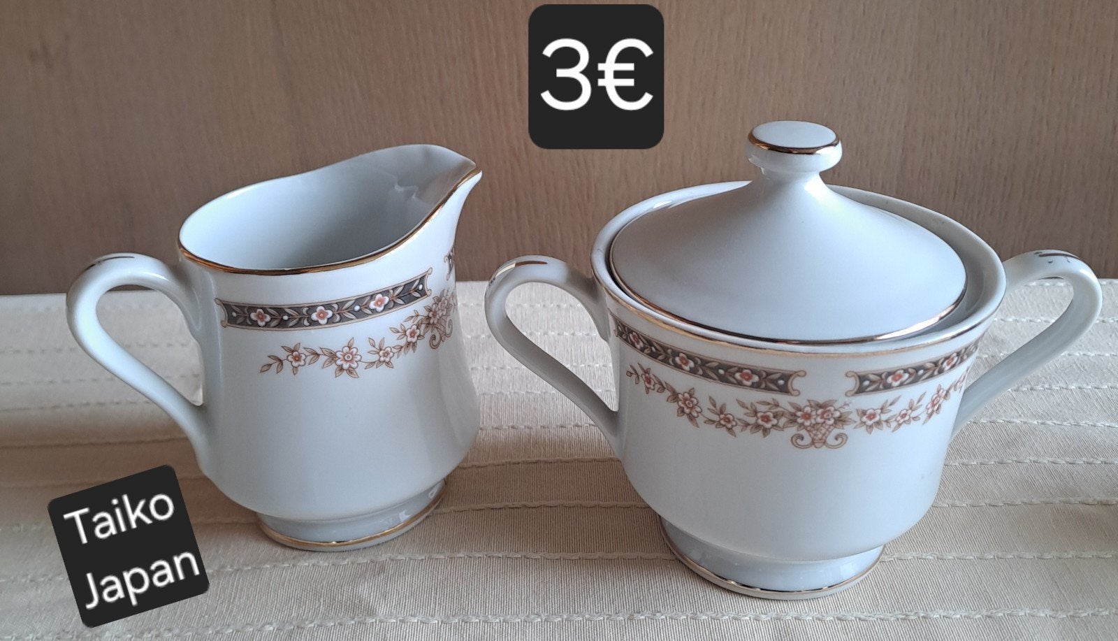 vintage Dynasty Victoria melkkan en suikerpot uit Japan.
Mat, Antiek en Kunst, Ophalen of Verzenden