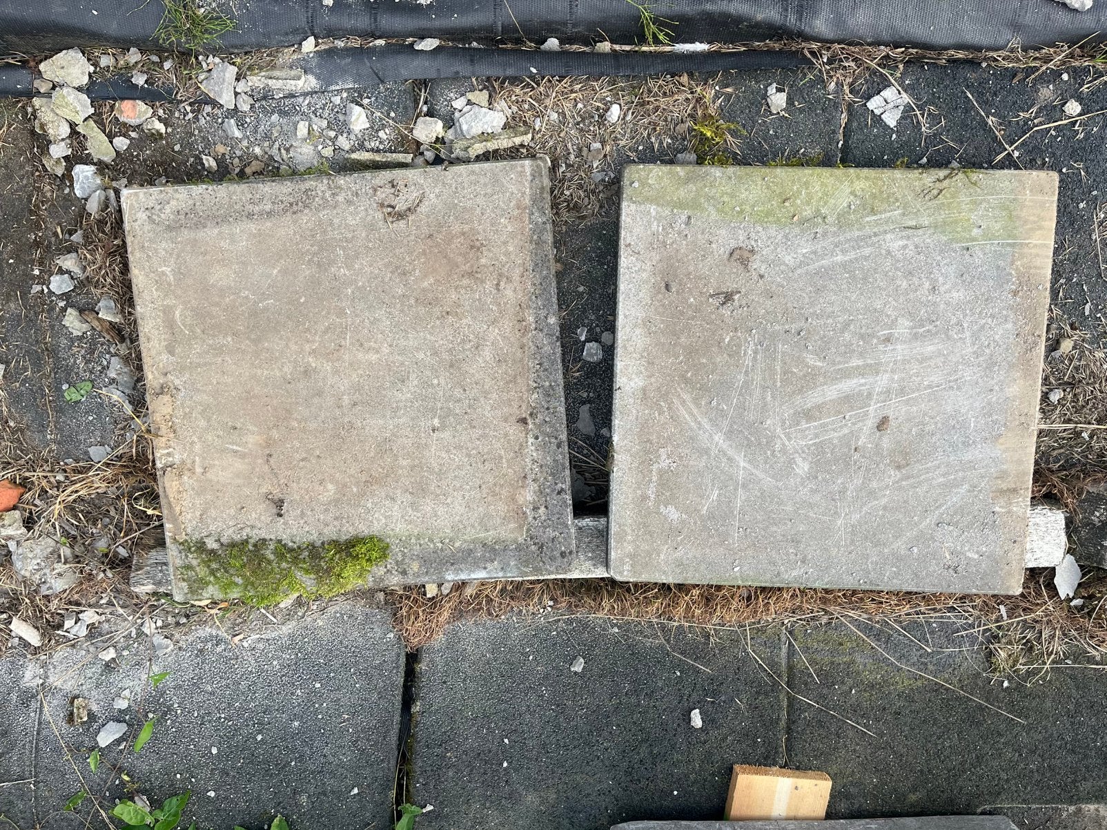 Twee vierkante arduinen dekstenen 50cm, Enlèvement, Utilisé, Pierres naturelles