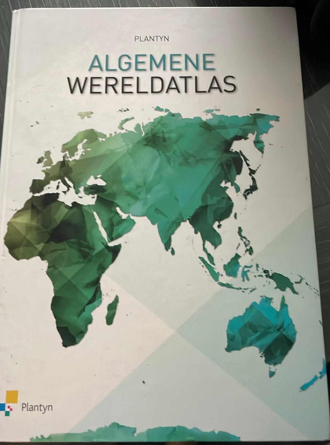 Algemene wereldatlas editie 2017, Enlèvement, Comme neuf