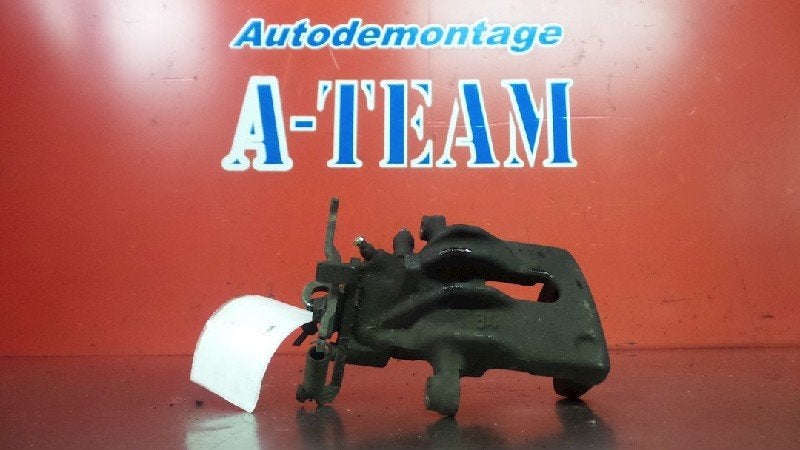 ETRIER DE FREIN ARRIÈRE DROIT Ford Focus 1 Wagon, Utilisé, Ford