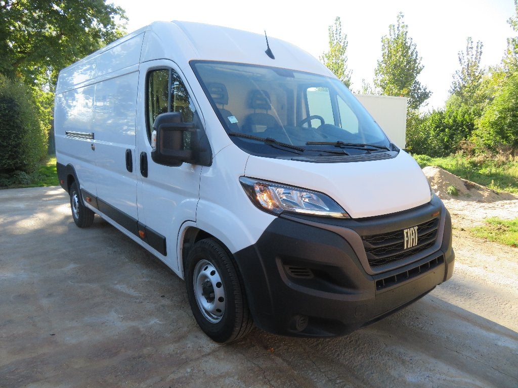 Fiat Ducato 2.2 Multijet - L4H2 - 88.601km - 2022 - €6d, Voorwielaandrijving, Dealer onderhouden, Stof, 4 cilinders
