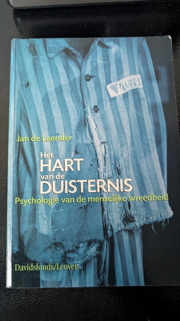 Het Hart van de Duisternis – Jan de Laender, Jan de Laender, Ophalen of Verzenden, Zo goed als nieuw, Overige onderwerpen