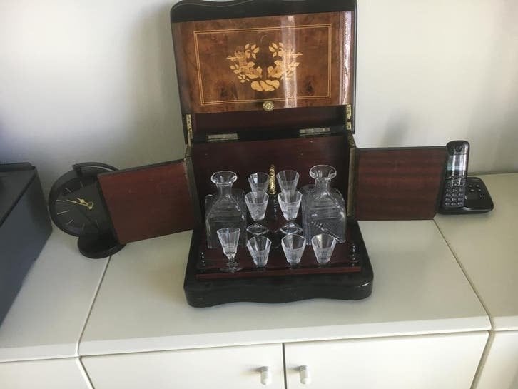 Antiek dranken kastje ! topkoop !, Ophalen, Zo goed als nieuw