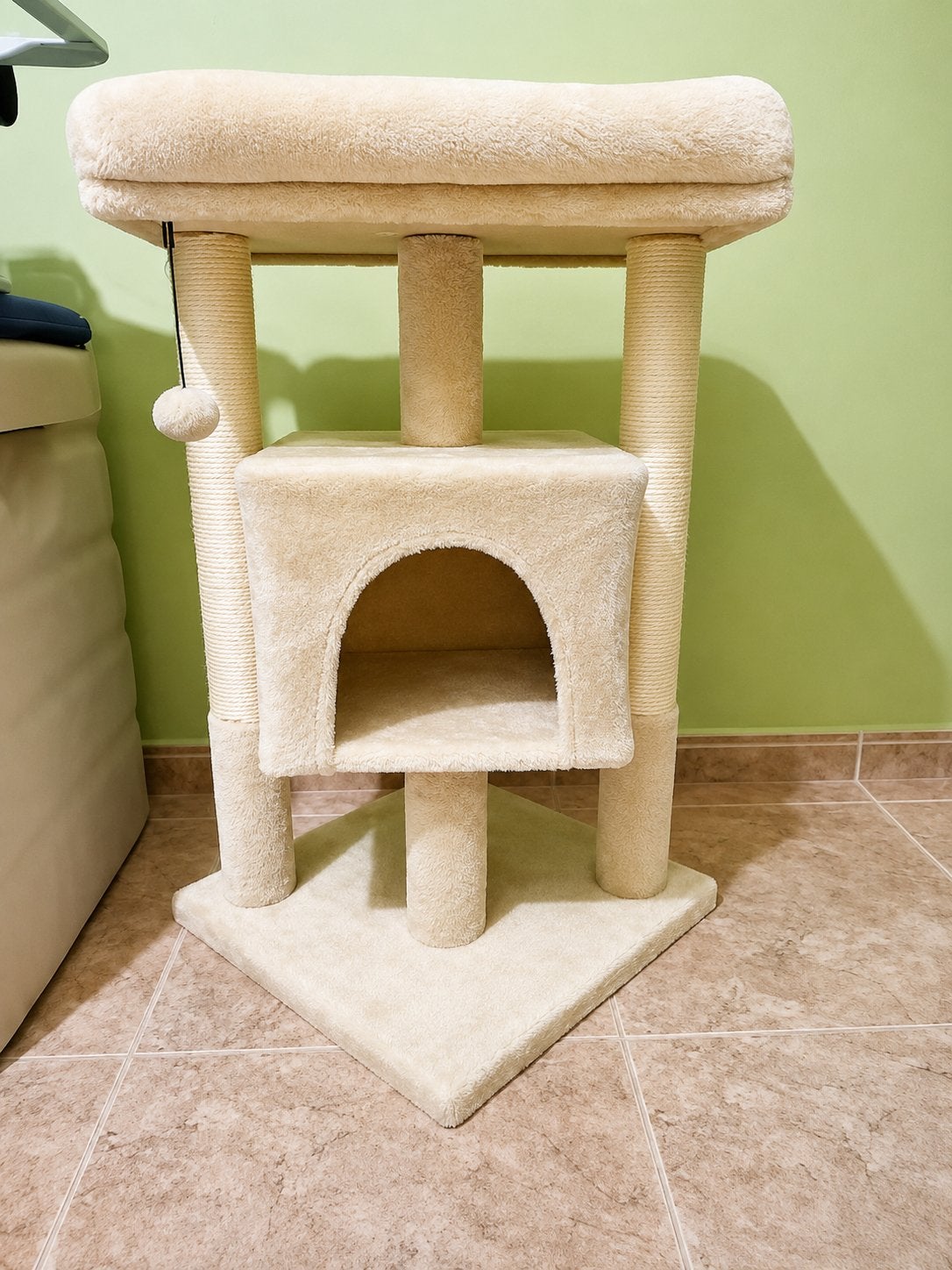 Beige Krabpaal met Huisje en Luxe Ligbed – 72 cm, Dieren en Toebehoren, Ophalen of Verzenden, Zo goed als nieuw, Krabpaal