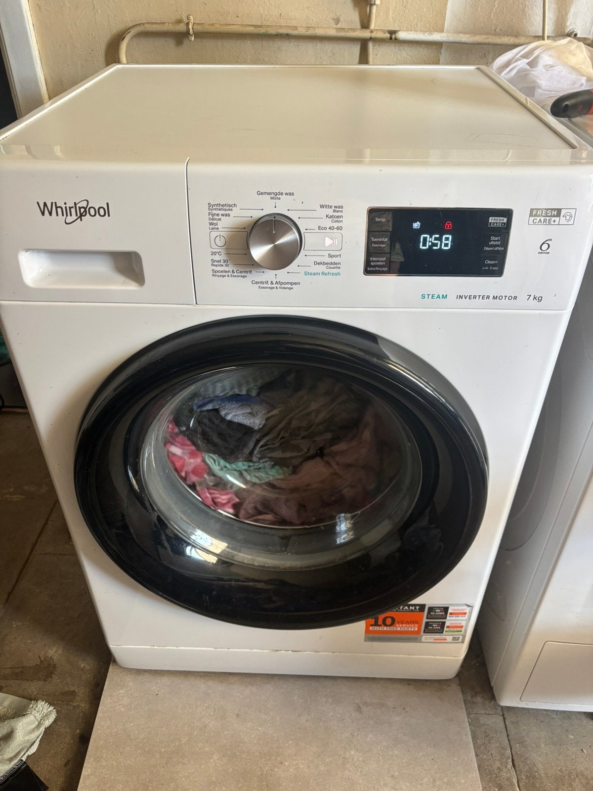 Whirpool wasmachine 2 jaar oud, Elektronische apparatuur, Wasmachines, Ophalen, Gebruikt, Handwasprogramma, 1200 tot 1600 toeren