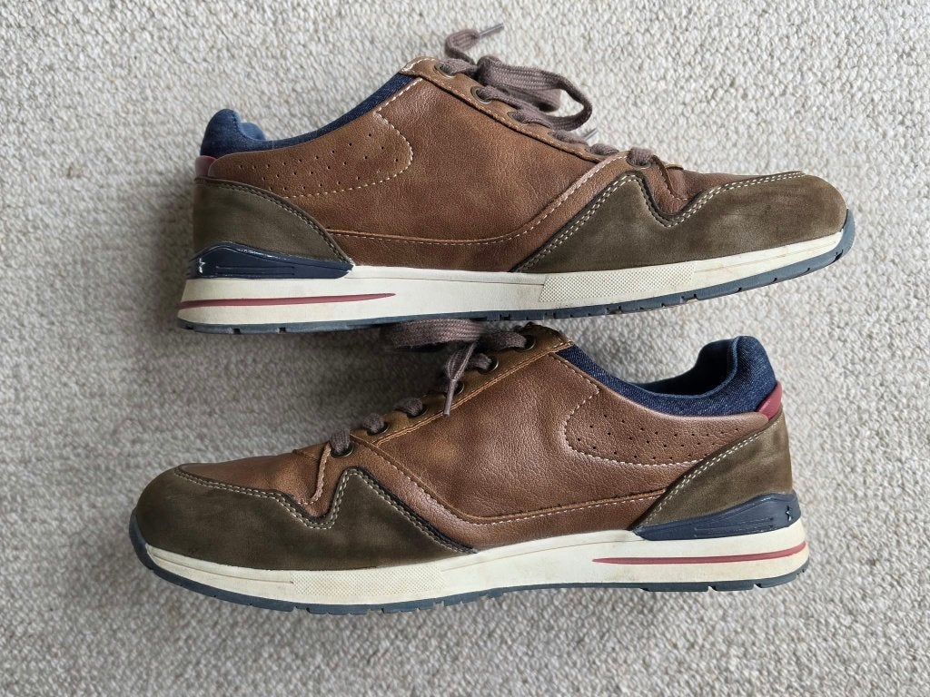 Herenschoenen en sneakers van het merk Mustang., Ophalen, Bruin, Sneakers, Mustang