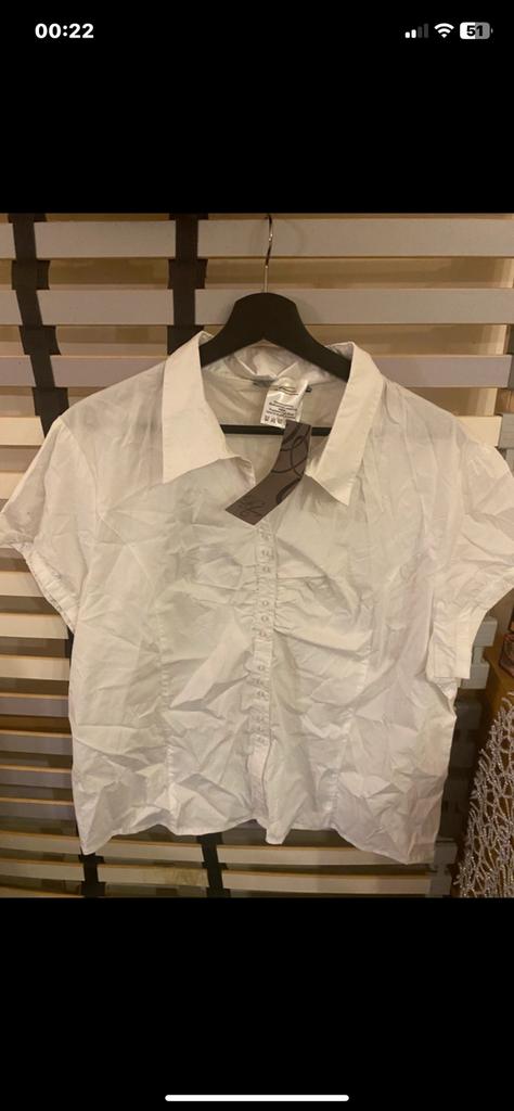 Blouse stretch d'Auvry taille 52 neuve, Vêtements | Femmes, Enlèvement, Neuf