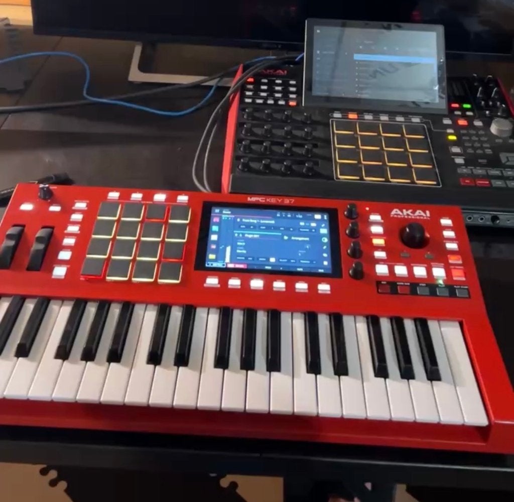 Akai MPC X met doos en Decksaver, Muziek en Instrumenten, Samplers, Ophalen, Zo goed als nieuw