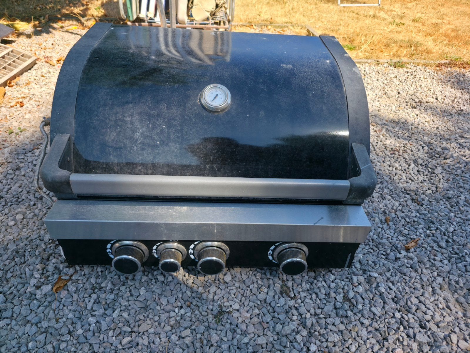 Barbecue à gaz, Enlèvement, Utilisé
