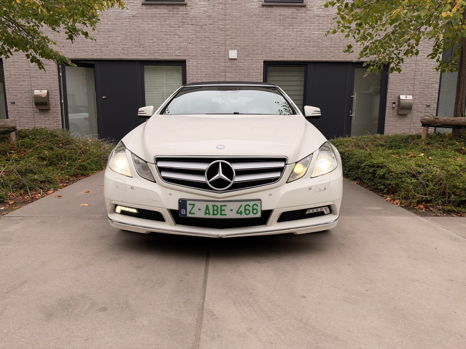 Mercedes-Benz E200 Cabrio – 2011 – 228.000 km – Leder, Zwart, 4 cilinders, Cabriolet, Wit
