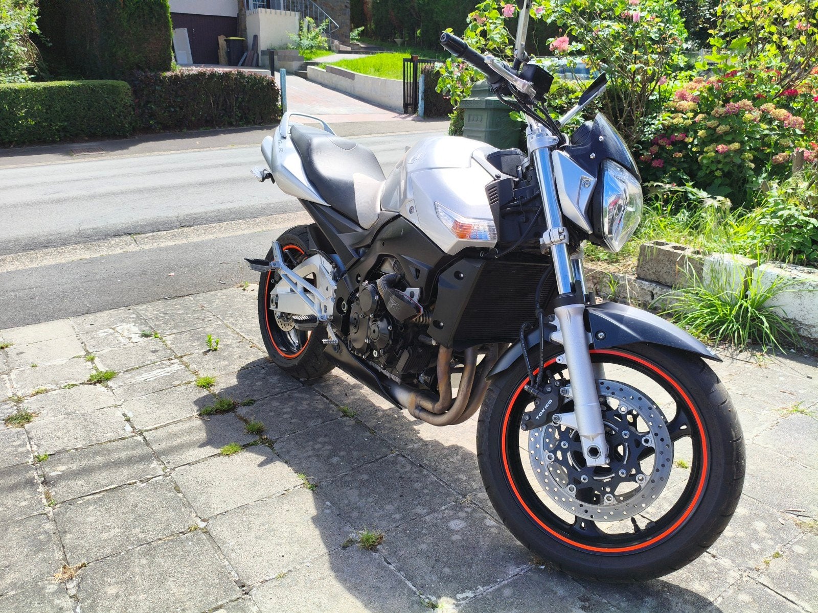 suzuki gsr 600, Motoren, Motoren | Suzuki, Occasion, 4 cilinders, Motorrijbewijs A, Particulier