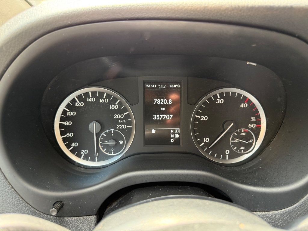 Mercedes-Benz vito 111CDI automaat 2015, Auto's, Achterwielaandrijving, Zwart, Zwart, Leder