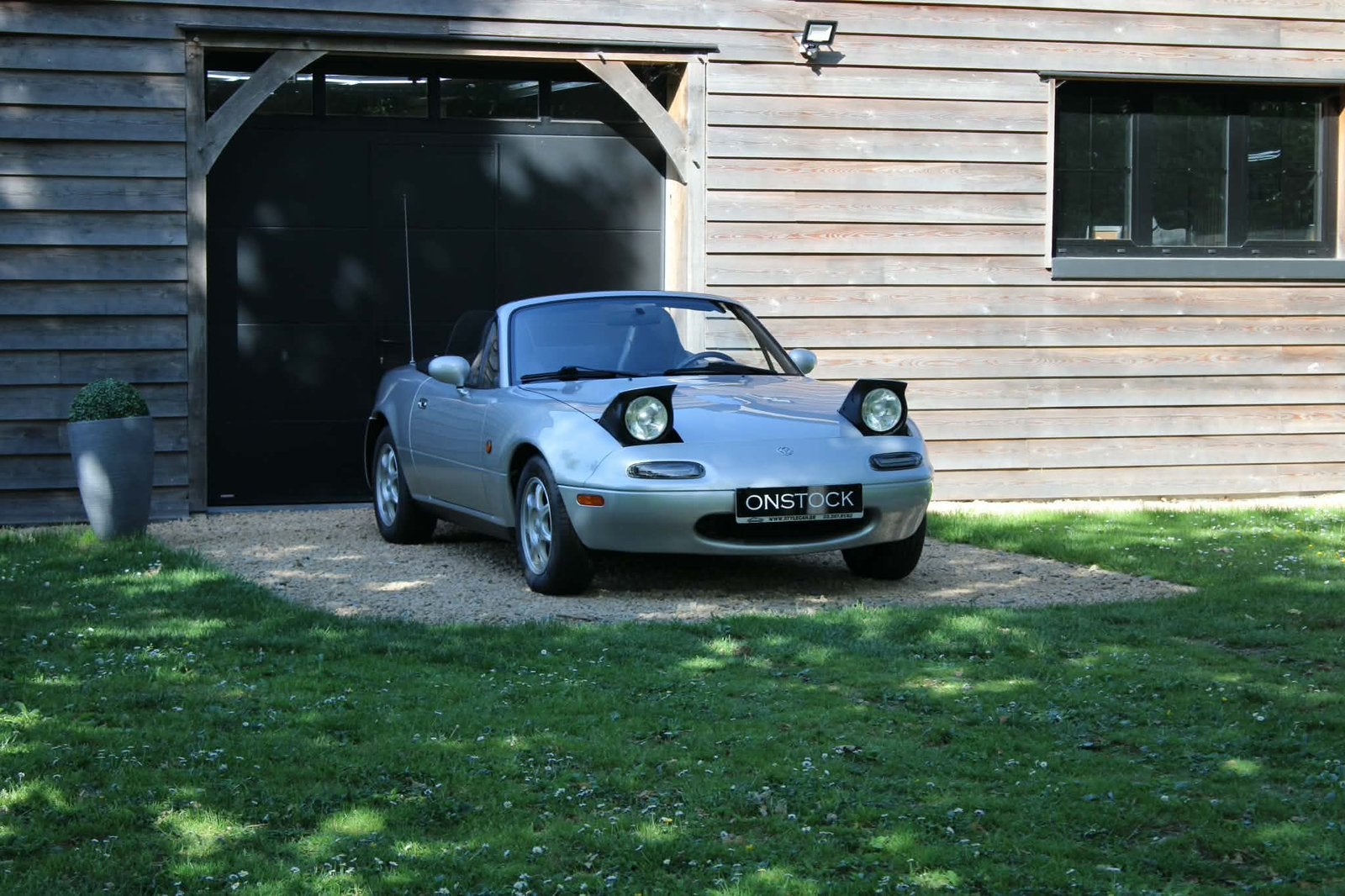 Mazda mx5 NA 1996 oldtimer, Auto's, Mazda, Particulier, MX-5, Benzine, Cabriolet, 3 deurs, Handgeschakeld, Zilver of Grijs, Zwart