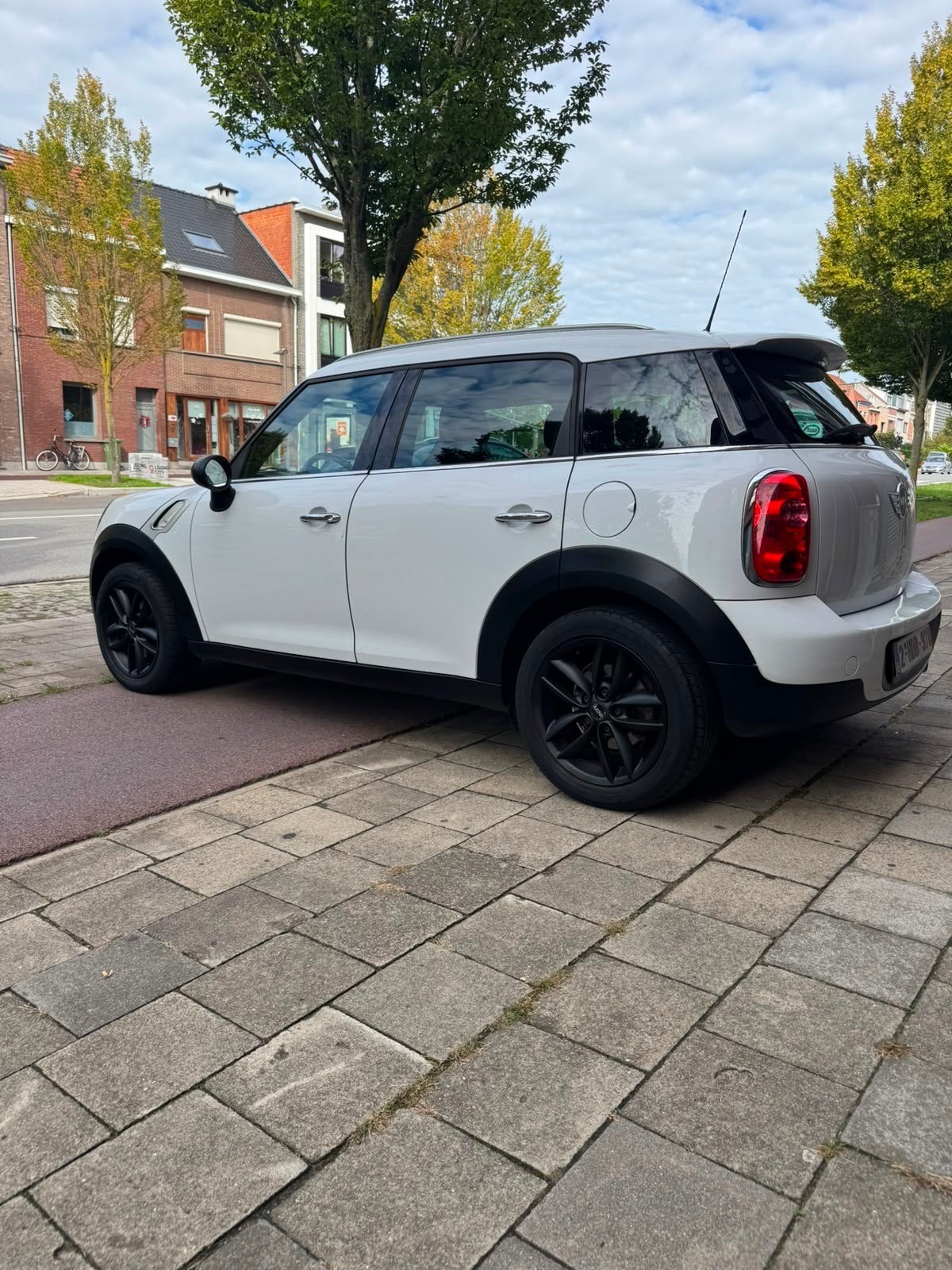 Mini cooper Countreyman 1,6 Benzine 109000 km, Auto's, Countryman, Wit, Handgeschakeld, Particulier
