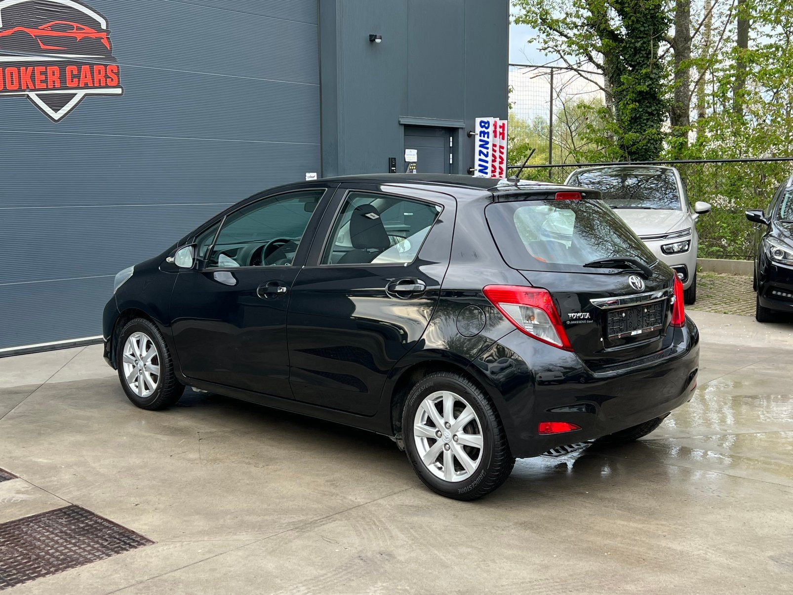Toyota Yaris 1.33i VVT-i Airco Volledig Onderhoudsboek, Autos, Euro 5, Achat, Airbags, Entreprise