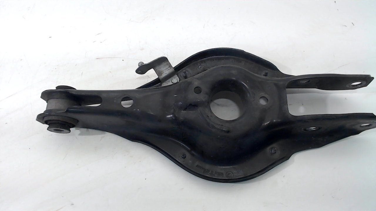 Draagarm links achter onder BMW 1 serie, Onderdelen@venauto.nl, Van der Ven Autorecycling B.V., Ettenseweg 76, 4706 PB Roosendaal, The Netherlands