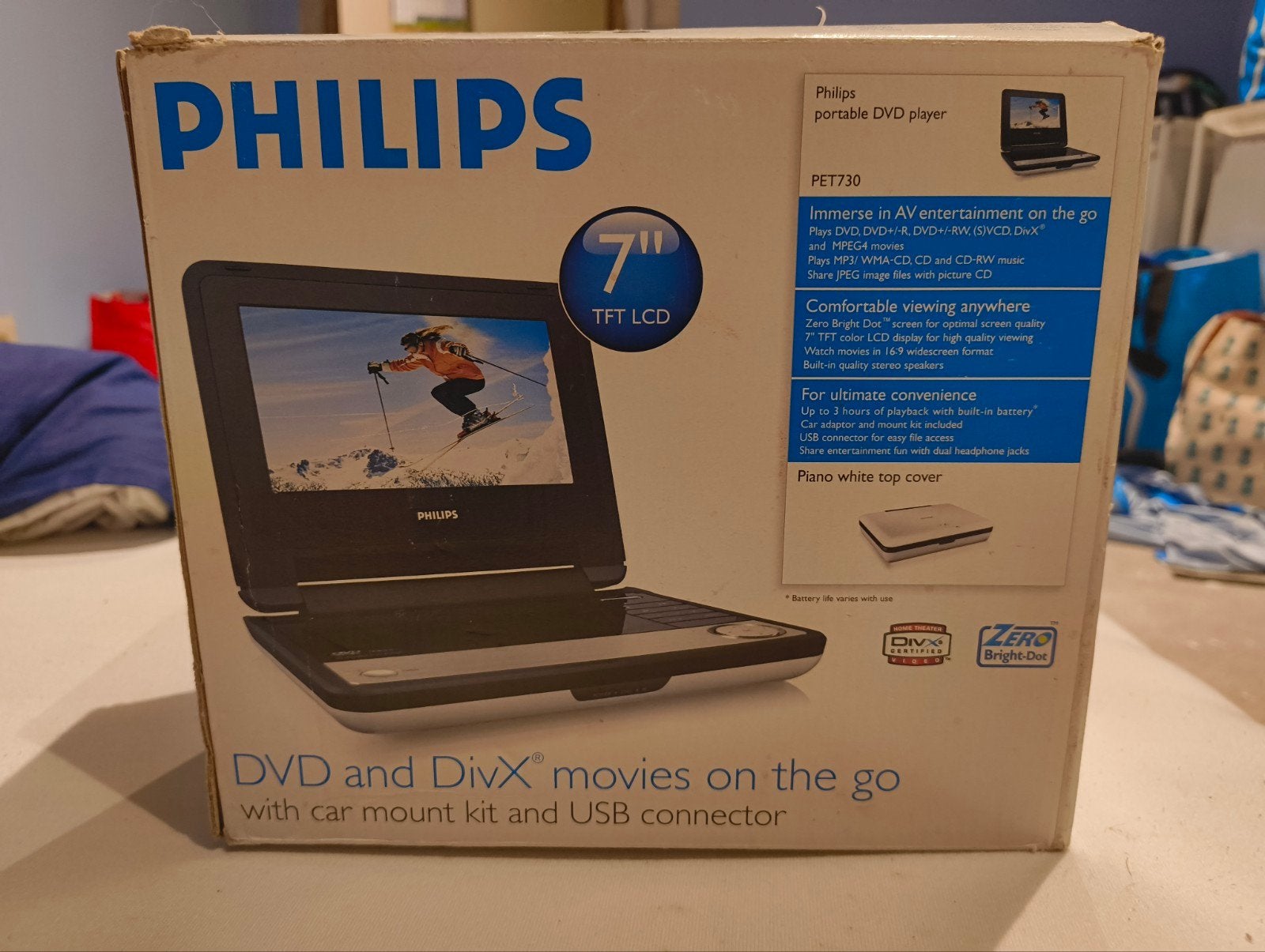 DvD and dix movies on the go whit car mount kit and usb conn, Audio, Tv en Foto, DVD spelers, Philips, Draagbaar, Refurbished
