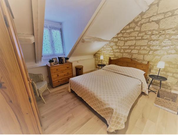 Bed + bijhorende matras, Huis en Inrichting, Slaapkamer | Bedden, Ophalen, Gebruikt, Bruin, Tweepersoons