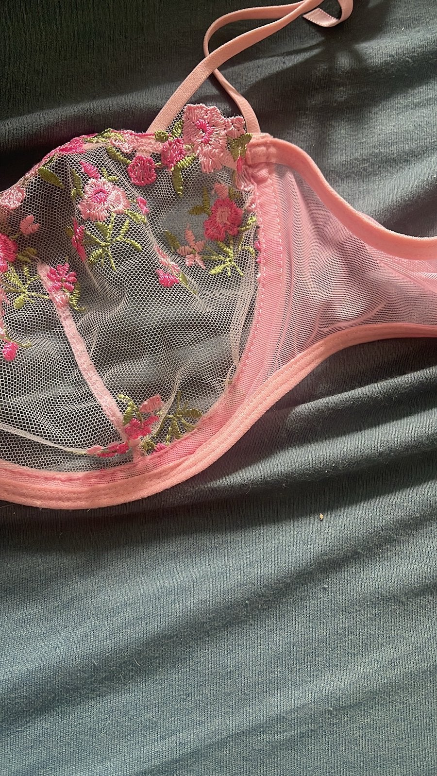 Roze setje met bloemen doorschijnend, Vêtements | Femmes, Sous-vêtements & Lingerie, Enlèvement ou Envoi, Rose, Ensemble