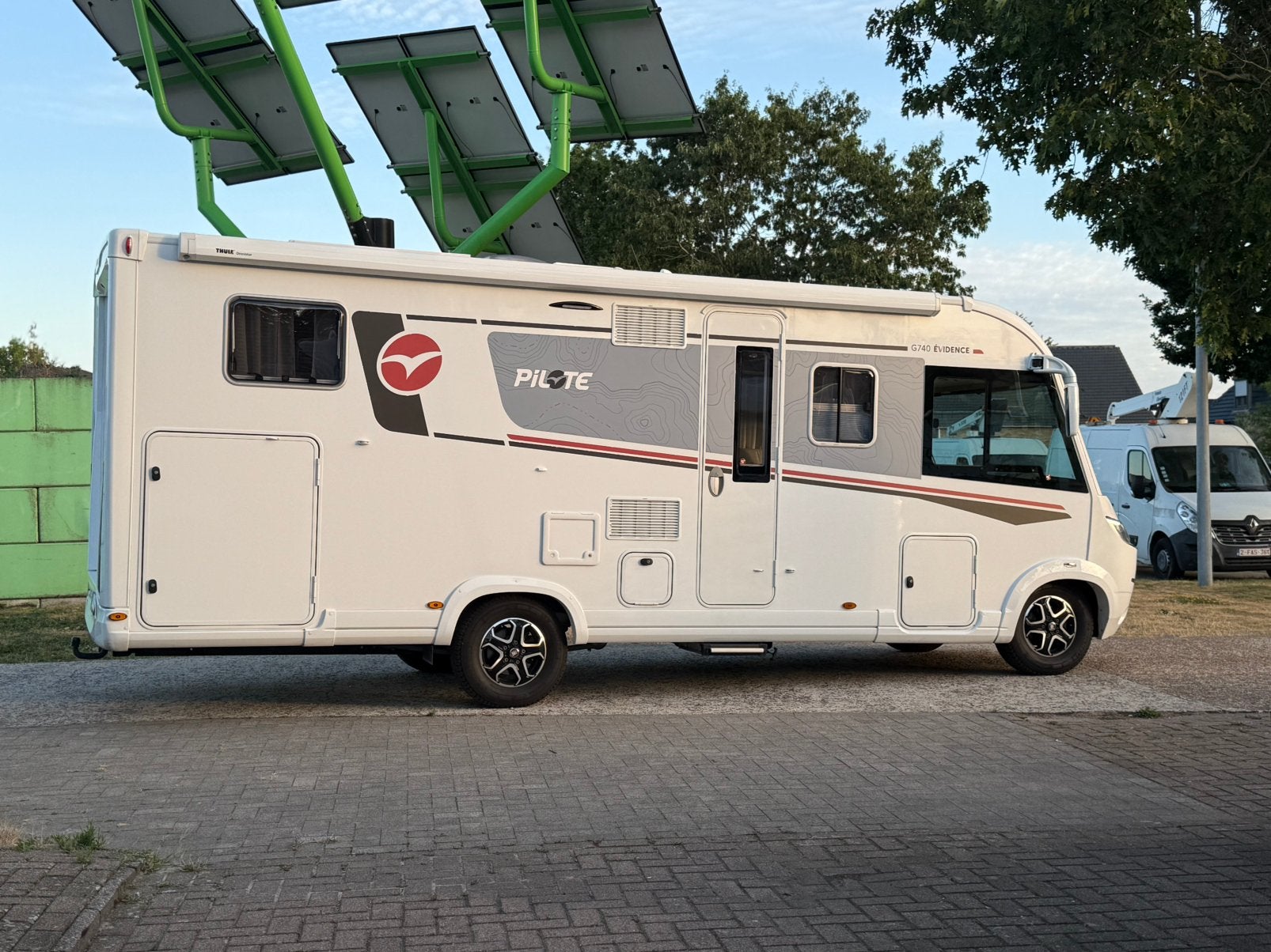 Pilote G 740 FGJ Evidence - 180PK - 1Eig* AL-KO-chassi *, Caravans en Kamperen, Mobilhomes, Fiat, Pilote, Douche, Bedrijf