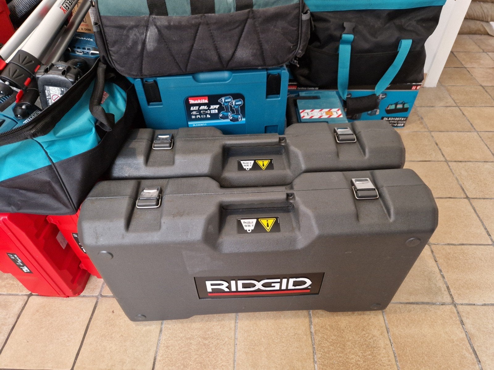 RIDGID 690-I 230V elektrische aandrijfmachine met kop, Doe-het-zelf en Bouw, Ophalen, Overige typen, 150 cm of meer, Zo goed als nieuw