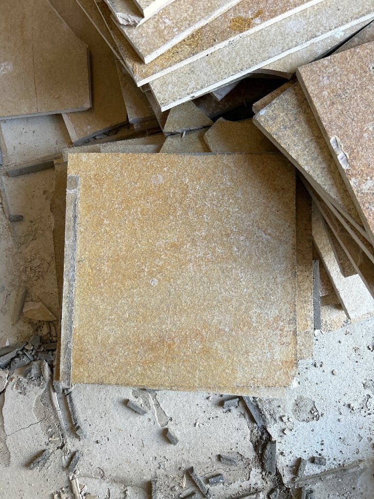 Gratis Yura tegels, Doe-het-zelf en Bouw, Ophalen, Gebruikt, Hardsteen, 20 tot 40 cm