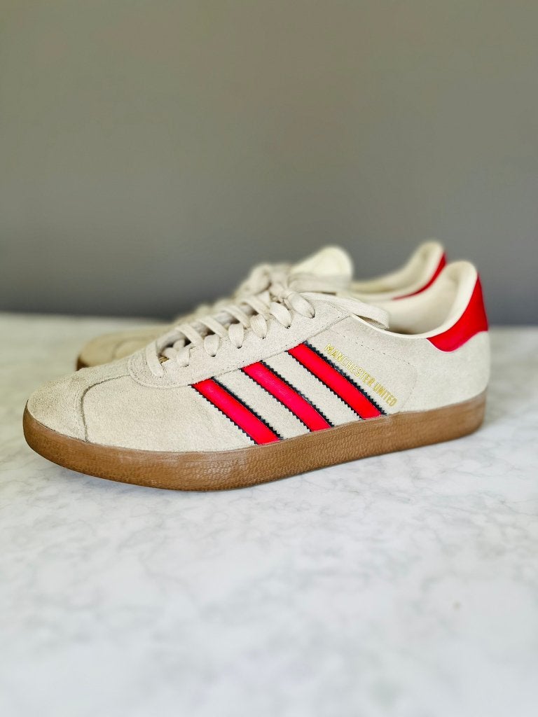 adidas Gazelle Manchester United sneakers 39 1/3 – MUFC, Adidas, Beige, Ophalen of Verzenden, Sneakers