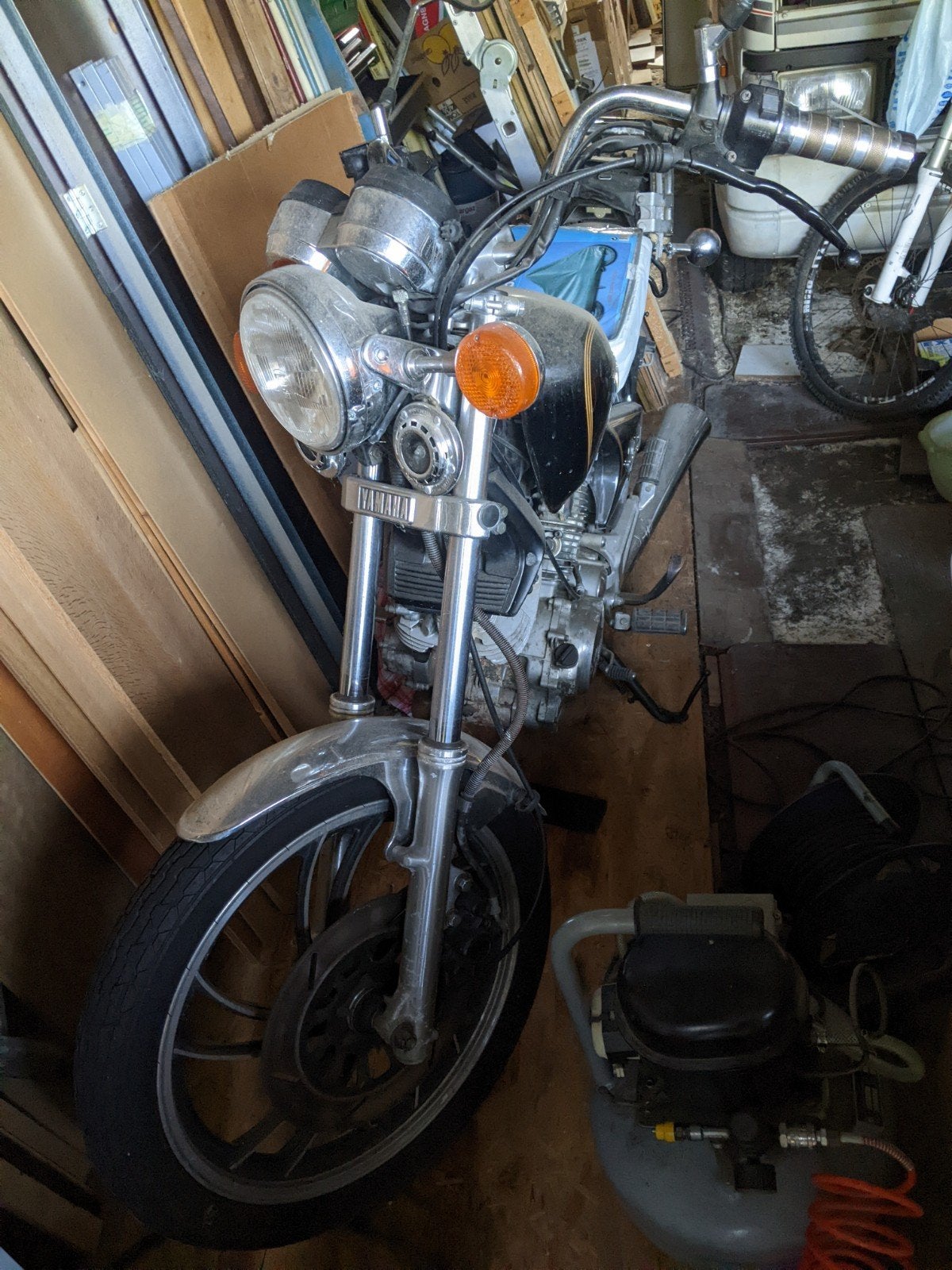 YAMAHA 500 custom à remettre en ordre, Motos, Particulier
