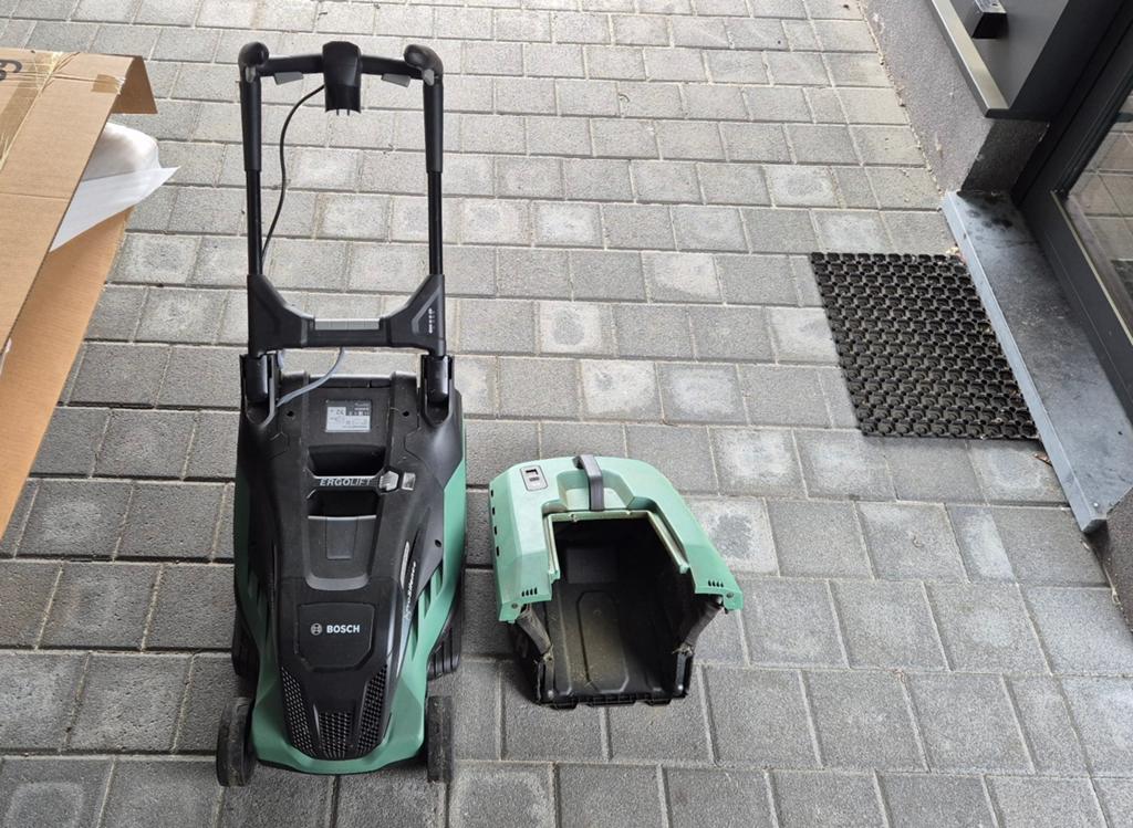 Bosch grasmaaier Advanced Rotak 690, Tuin en Terras, Grasmaaiers, Ophalen, Cirkelmaaier, Elektrische grasmaaier, Zo goed als nieuw