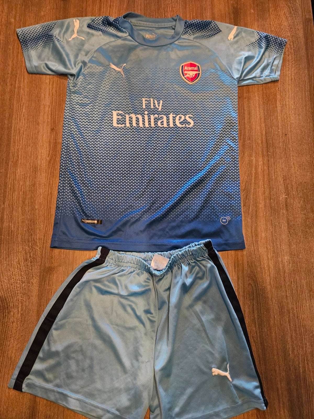 Arsenal tenue, Ophalen of Verzenden