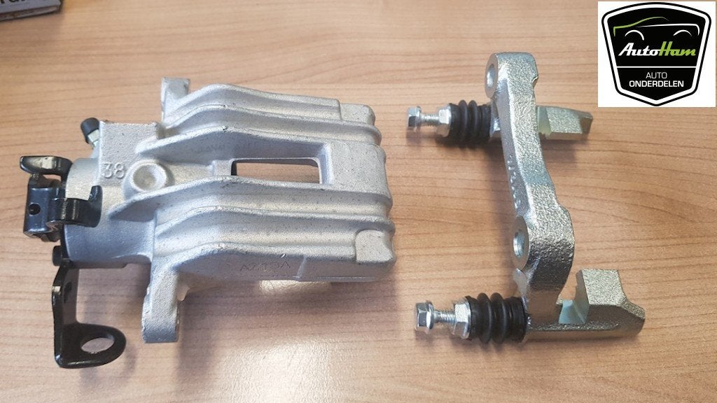 REMKLAUW RECHTS ACHTER Volkswagen Golf IV (1J1), Auto-onderdelen, Gebruikt, Volkswagen