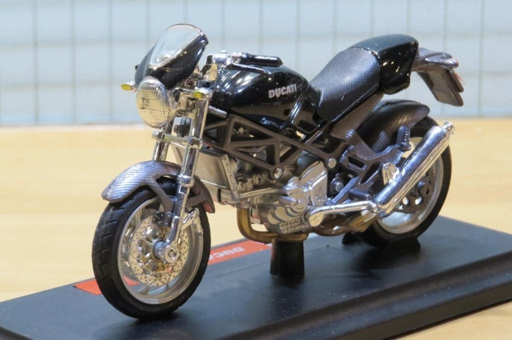 Ducati Monster S4 black 1:18 Maisto, Enlèvement ou Envoi, Neuf, Moteur, Maisto