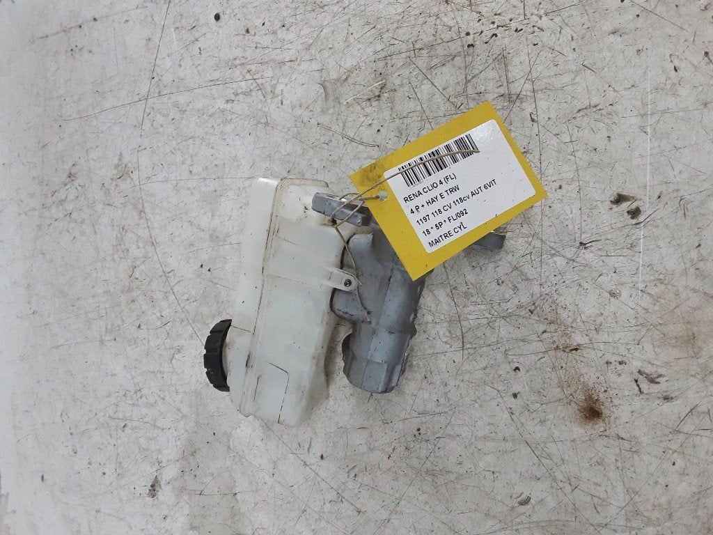 HOOFDREMCILINDER Renault Clio IV (5R) (01-2012/08-2021), Gebruikt, Renault, Peter-Huppertz-Straße 5
51063  Köln, DE, Dialog.deutschland@renault.de